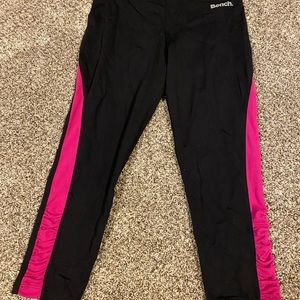 Bench Women’s Sz S Capri Leggings